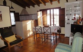 Apartamentos Rurales Villa De Sain